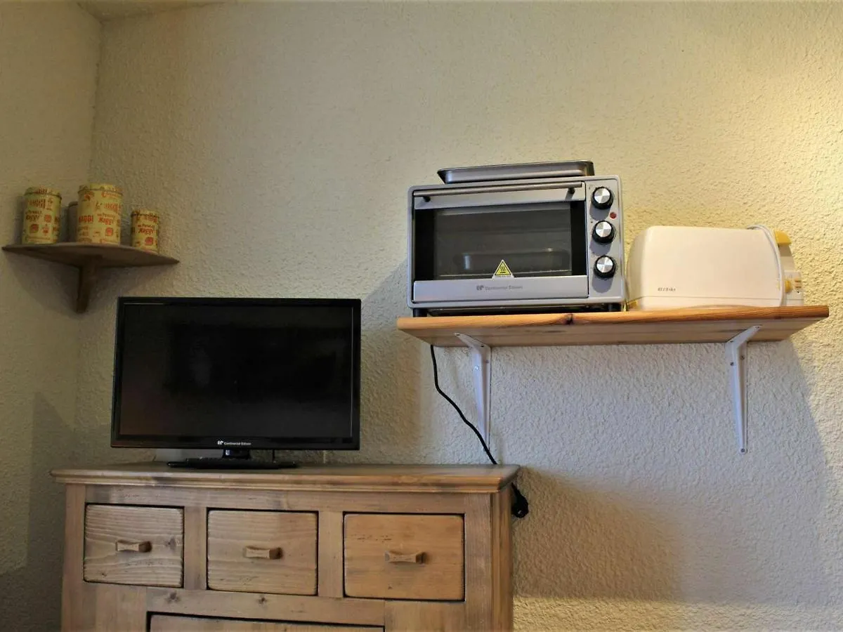 Appartement 2 Pieces - Pied Des Pistes, Balcon, Piscine, Tennis - Risoul 1850 - Fr-1-330-168 0*,  France